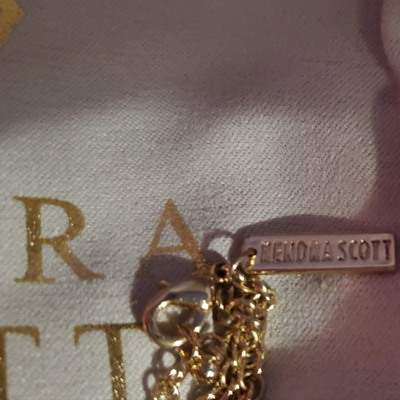 ❗️SOLD❗️Kendra Scott Lena Bib Gold Necklace - Picture 4 of 4